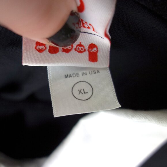 Incredibles 2 Edna Mode Fitted Button Down - Picture 3 of 5